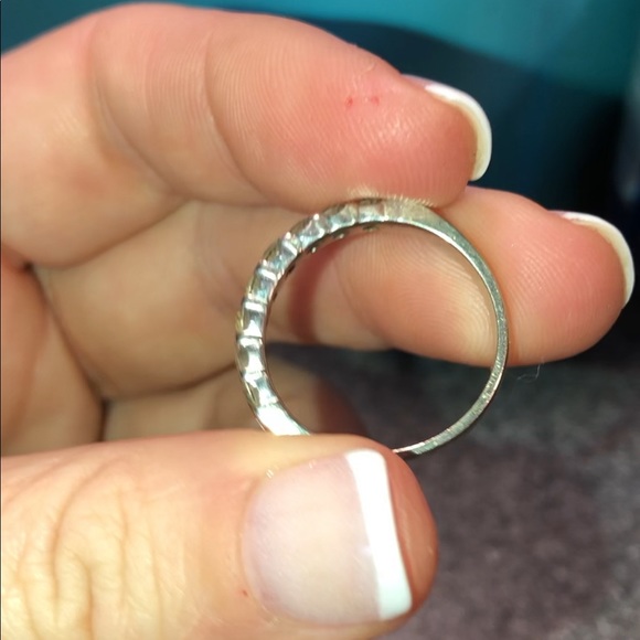 Diamond ring - Picture 3 of 8